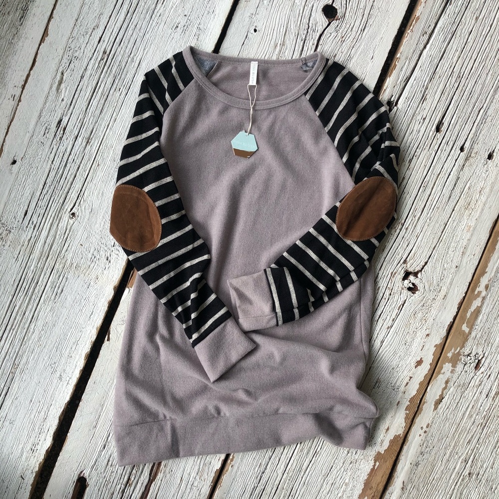 Pinkblush tunic sweatshirt NWT bump friendly M